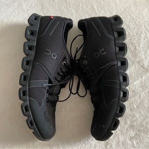 On Running Shoes Mens Size 9